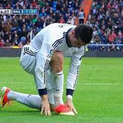 Cristiano Ronaldo 2012/13 👑 Ballon D’Or Level Skills, Goals, Dribbling & Tricks