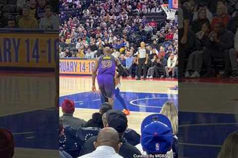 LeBron James Highlights 76ers No Look Assist