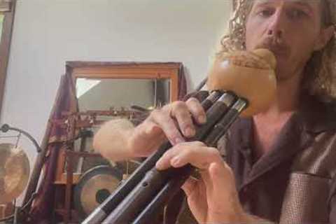 Learn to play the hulusi