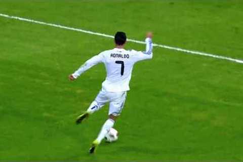 Cristiano Ronaldo 2010-2011 👑 Ballon D'or Level Skills, Freekicks, Showboating, Dribbling &amp;..