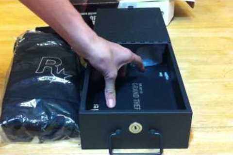 Grand Theft Auto IV Special Edition Unboxing GTA  4