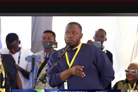 Social media influencers balwanila billion 5 president Museven zeyabawadde