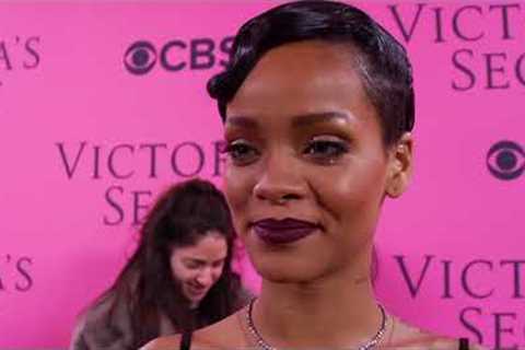 EPIC RIHANNA ANTM MOMENT